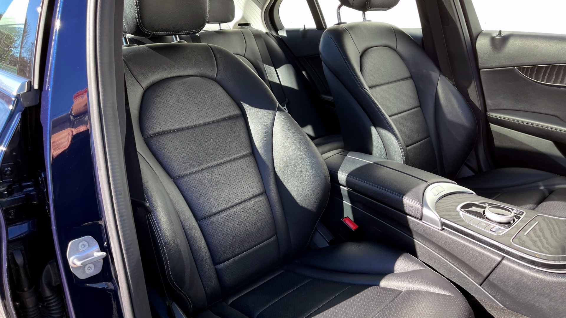 Used 2018 Mercedes-Benz C-CLASS C 300 4MATIC PREMIUM / APPLE / PANO-ROOF / REARVIEW for sale $35,795 at Formula Imports in Charlotte NC 28227 57