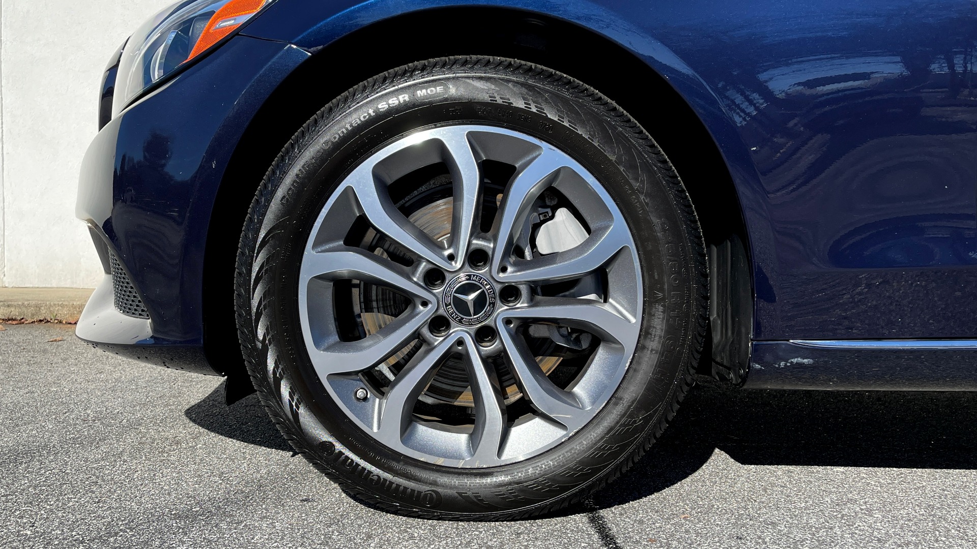 Used 2018 Mercedes-Benz C-CLASS C 300 4MATIC PREMIUM / APPLE / PANO-ROOF / REARVIEW for sale $35,795 at Formula Imports in Charlotte NC 28227 59