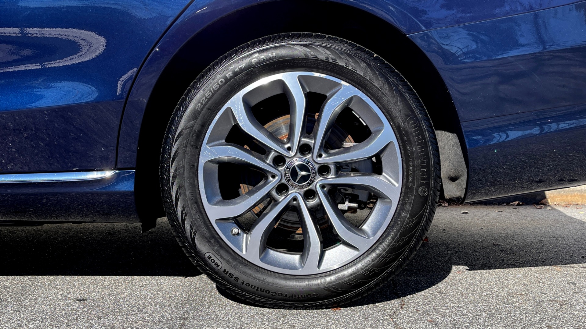 Used 2018 Mercedes-Benz C-CLASS C 300 4MATIC PREMIUM / APPLE / PANO-ROOF / REARVIEW for sale $35,795 at Formula Imports in Charlotte NC 28227 60