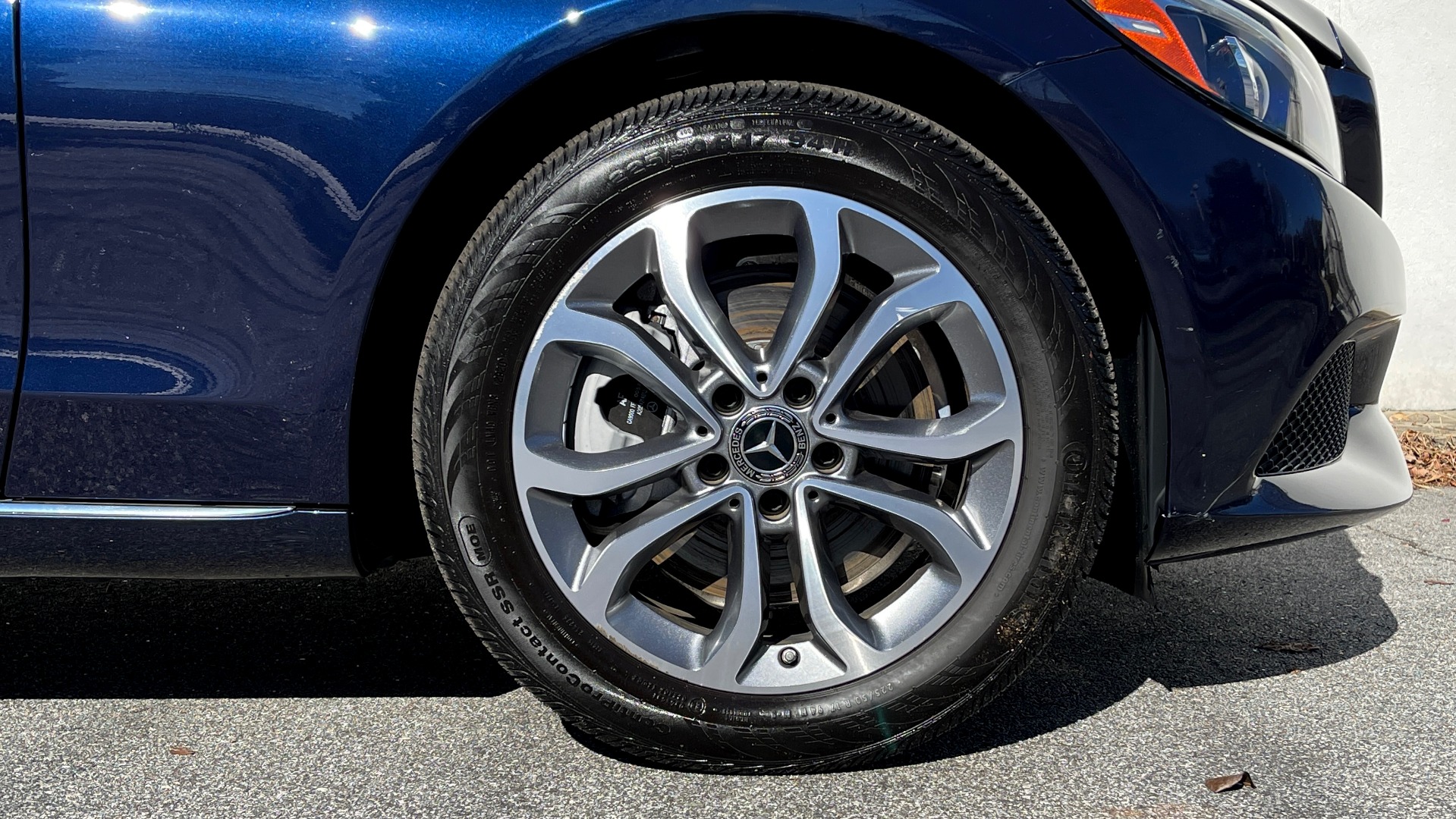 Used 2018 Mercedes-Benz C-CLASS C 300 4MATIC PREMIUM / APPLE / PANO-ROOF / REARVIEW for sale $35,795 at Formula Imports in Charlotte NC 28227 62