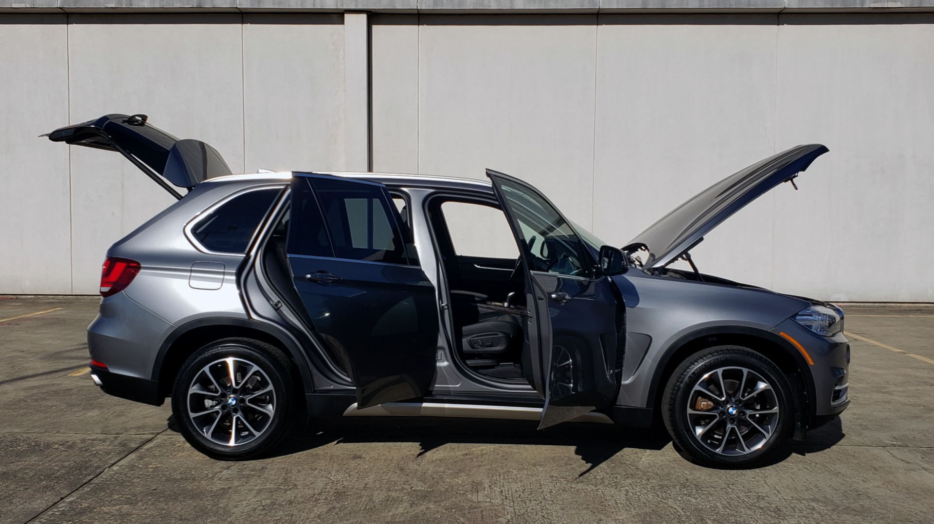 Used 2018 BMW X5 XDRIVE35I PREMIUM 3.0L SUV / DRVR ASST / NAV / HUD / SUNROOF / REARVIEW for sale $40,995 at Formula Imports in Charlotte NC 28227 10