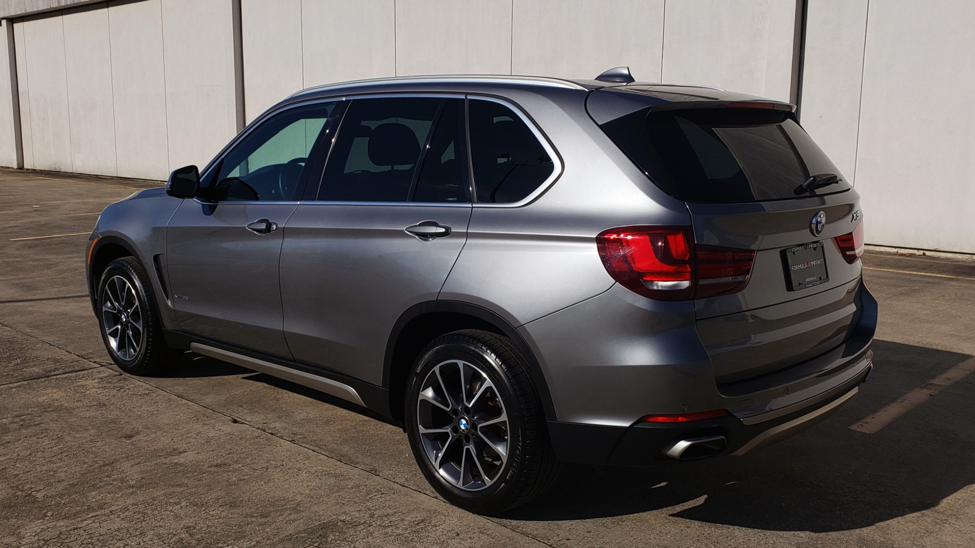 Used 2018 BMW X5 XDRIVE35I PREMIUM 3.0L SUV / DRVR ASST / NAV / HUD / SUNROOF / REARVIEW for sale $45,399 at Formula Imports in Charlotte NC 28227 3