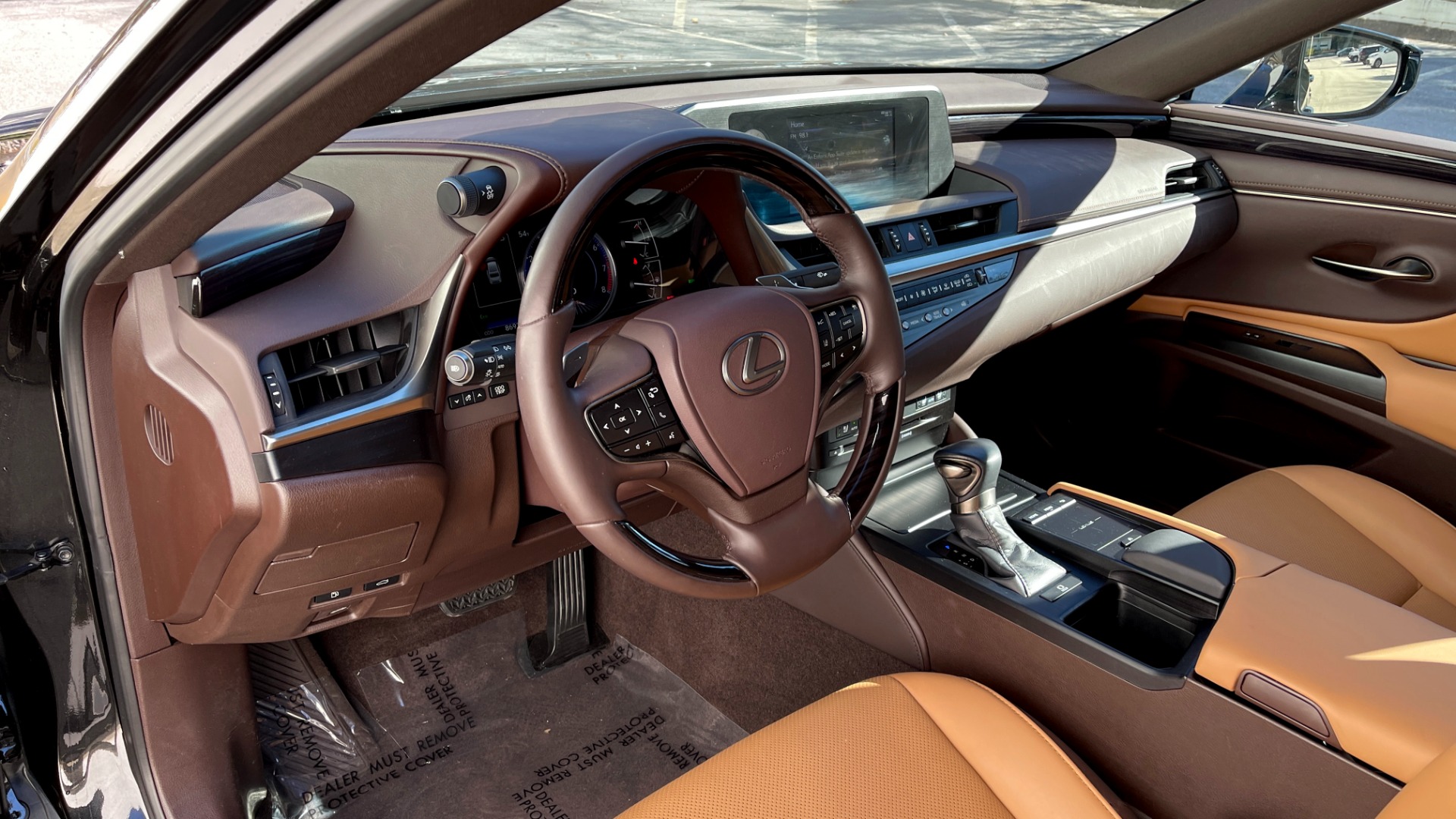 Used 2020 Lexus ES 350 PREMIUM 3.5L SEDAN / BSM / MEMORY / SUNROOF / HTD STS / REARVIEW for sale Sold at Formula Imports in Charlotte NC 28227 19
