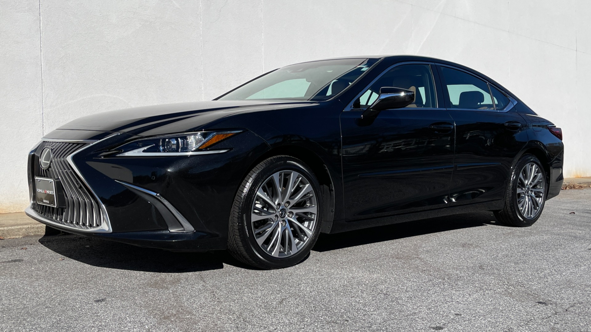 Used 2020 Lexus ES 350 PREMIUM 3.5L SEDAN / BSM / MEMORY / SUNROOF / HTD STS / REARVIEW for sale $40,995 at Formula Imports in Charlotte NC 28227 2