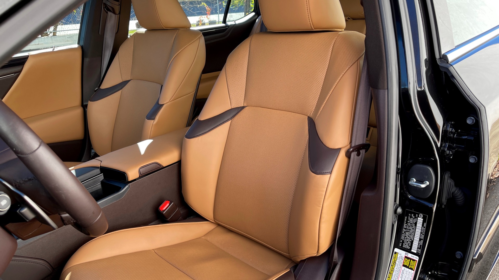Used 2020 Lexus ES 350 PREMIUM 3.5L SEDAN / BSM / MEMORY / SUNROOF / HTD STS / REARVIEW for sale Sold at Formula Imports in Charlotte NC 28227 21