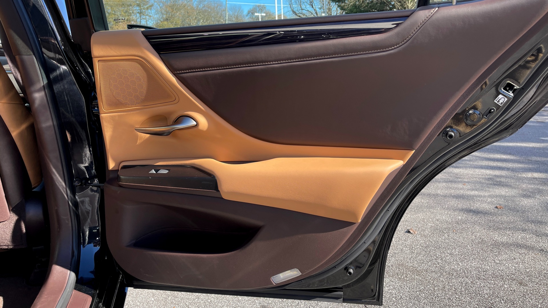 Used 2020 Lexus ES 350 PREMIUM 3.5L SEDAN / BSM / MEMORY / SUNROOF / HTD STS / REARVIEW for sale Sold at Formula Imports in Charlotte NC 28227 47
