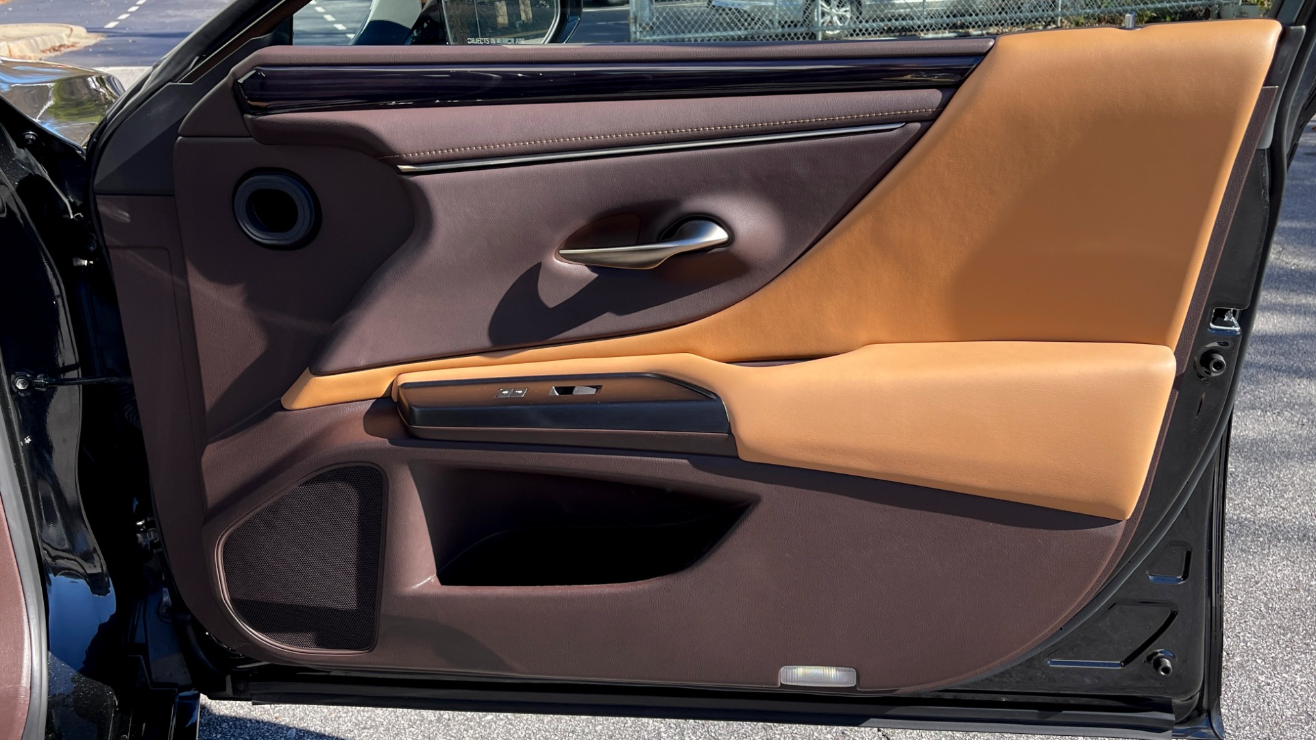 Used 2020 Lexus ES 350 PREMIUM 3.5L SEDAN / BSM / MEMORY / SUNROOF / HTD STS / REARVIEW for sale Sold at Formula Imports in Charlotte NC 28227 51