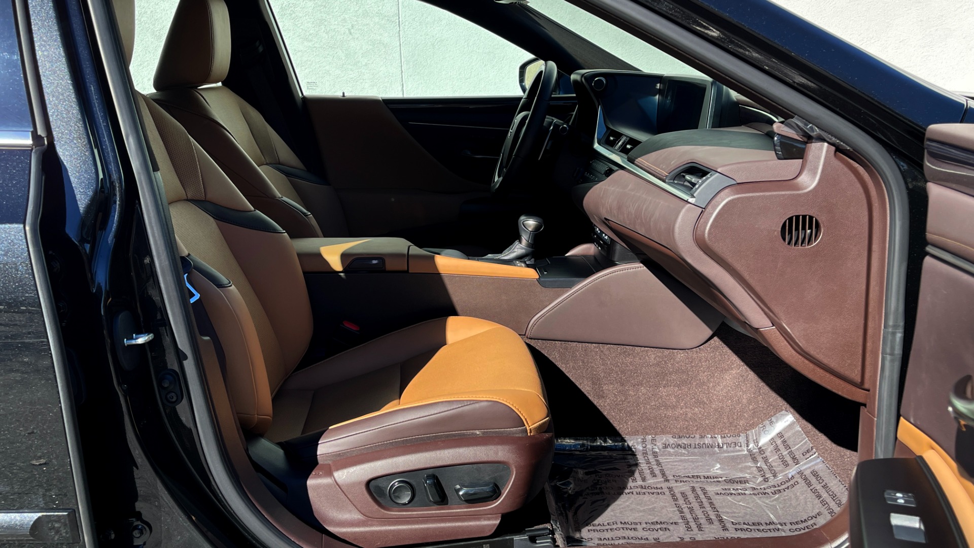Used 2020 Lexus ES 350 PREMIUM 3.5L SEDAN / BSM / MEMORY / SUNROOF / HTD STS / REARVIEW for sale Sold at Formula Imports in Charlotte NC 28227 54