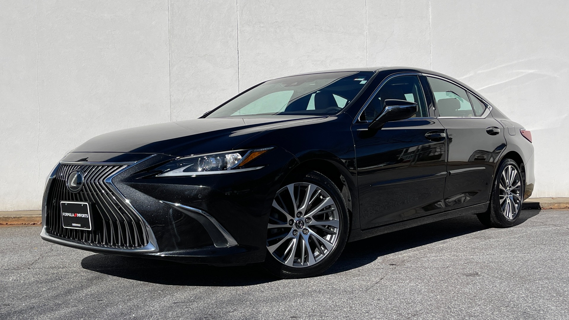 Used 2020 Lexus ES 350 PREMIUM 3.5L SEDAN / BSM / MEMORY / SUNROOF / HTD STS / REARVIEW for sale $40,995 at Formula Imports in Charlotte NC 28227 1