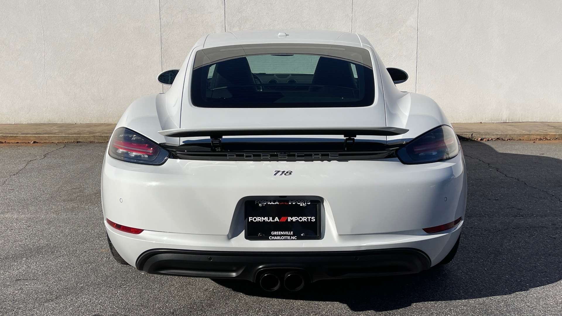 Used 2017 Porsche 718 CAYMAN COUPE / 2.0L TURBO / 6-SPD MANUAL / BOSE / 20-INCH WHEELS for sale $49,395 at Formula Imports in Charlotte NC 28227 21