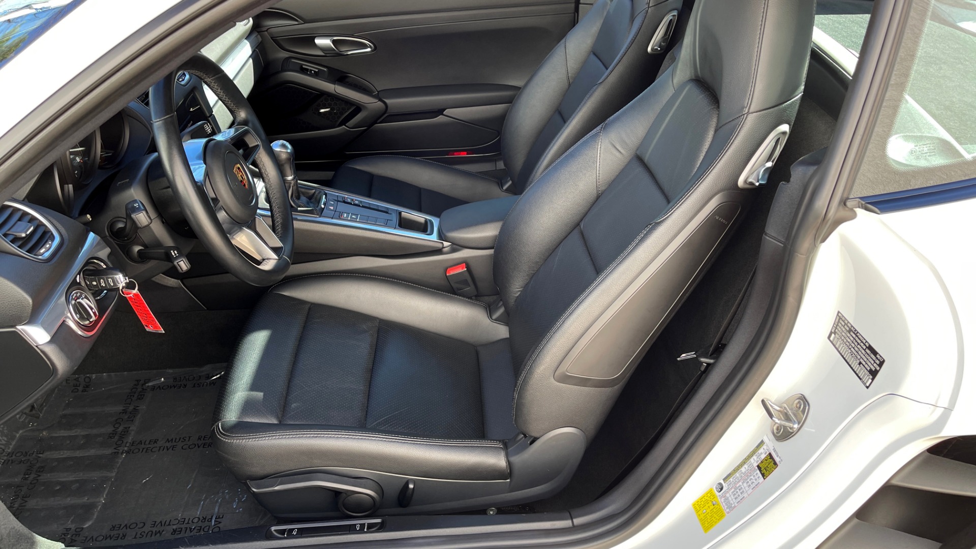 Used 2017 Porsche 718 CAYMAN COUPE / 2.0L TURBO / 6-SPD MANUAL / BOSE / 20-INCH WHEELS for sale $49,395 at Formula Imports in Charlotte NC 28227 30