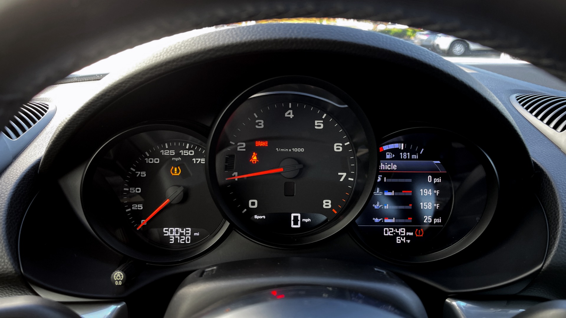 Used 2017 Porsche 718 CAYMAN COUPE / 2.0L TURBO / 6-SPD MANUAL / BOSE / 20-INCH WHEELS for sale $49,395 at Formula Imports in Charlotte NC 28227 36