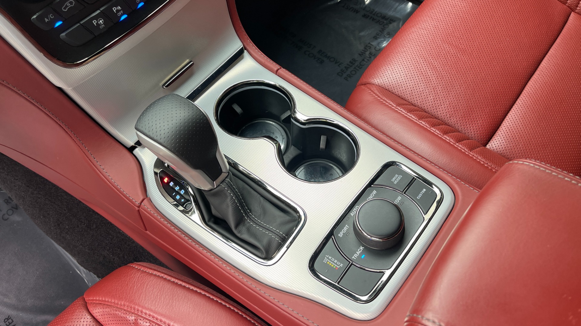 Used 2018 Jeep Grand Cherokee TRACKHAWK / SUPERCHARGED HEMI / SIGNATURE LEATHER / HARMAN KARDON AUDIO for sale $89,995 at Formula Imports in Charlotte NC 28227 38