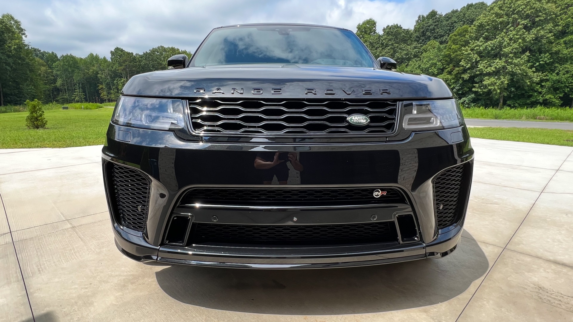 Used 2018 Land Rover Range Rover Sport SVR for sale Sold at Formula Imports in Charlotte NC 28227 17