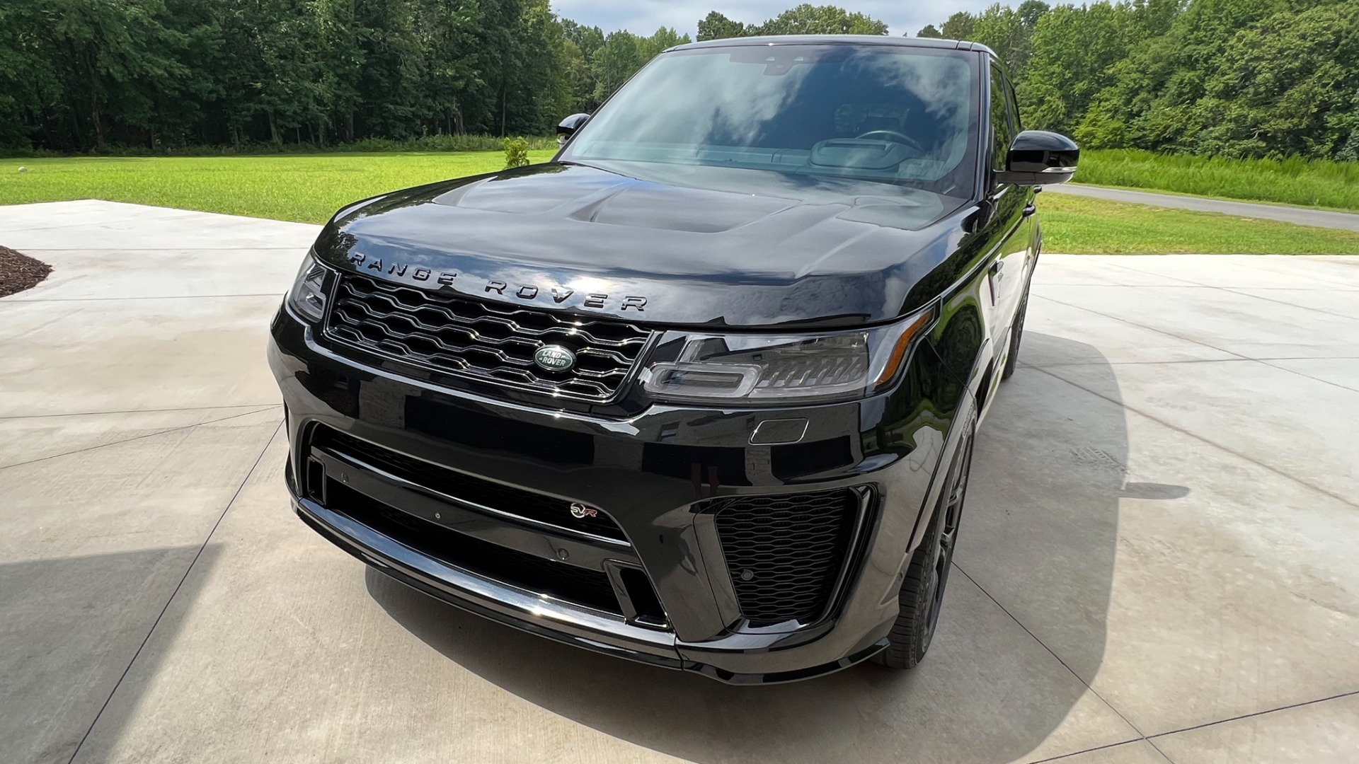 Used 2018 Land Rover Range Rover Sport SVR for sale Sold at Formula Imports in Charlotte NC 28227 19