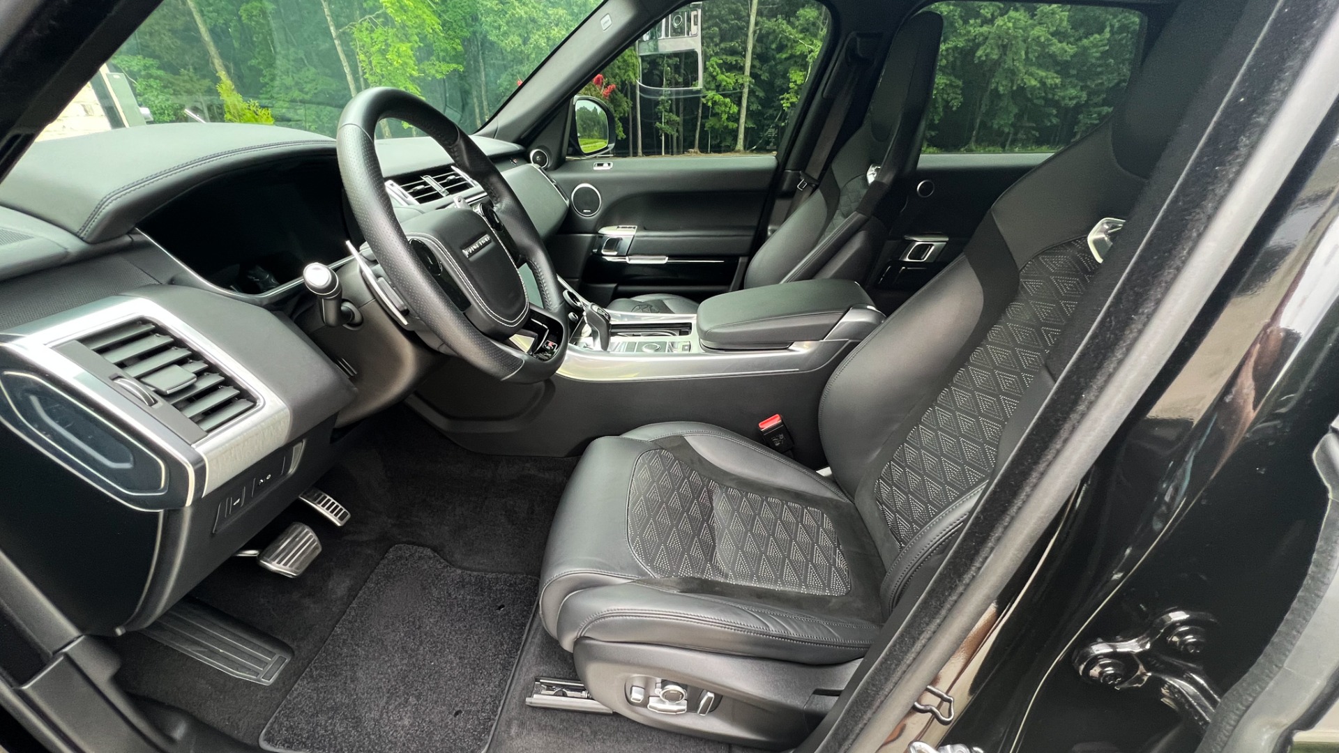 Used 2018 Land Rover Range Rover Sport SVR for sale Sold at Formula Imports in Charlotte NC 28227 25