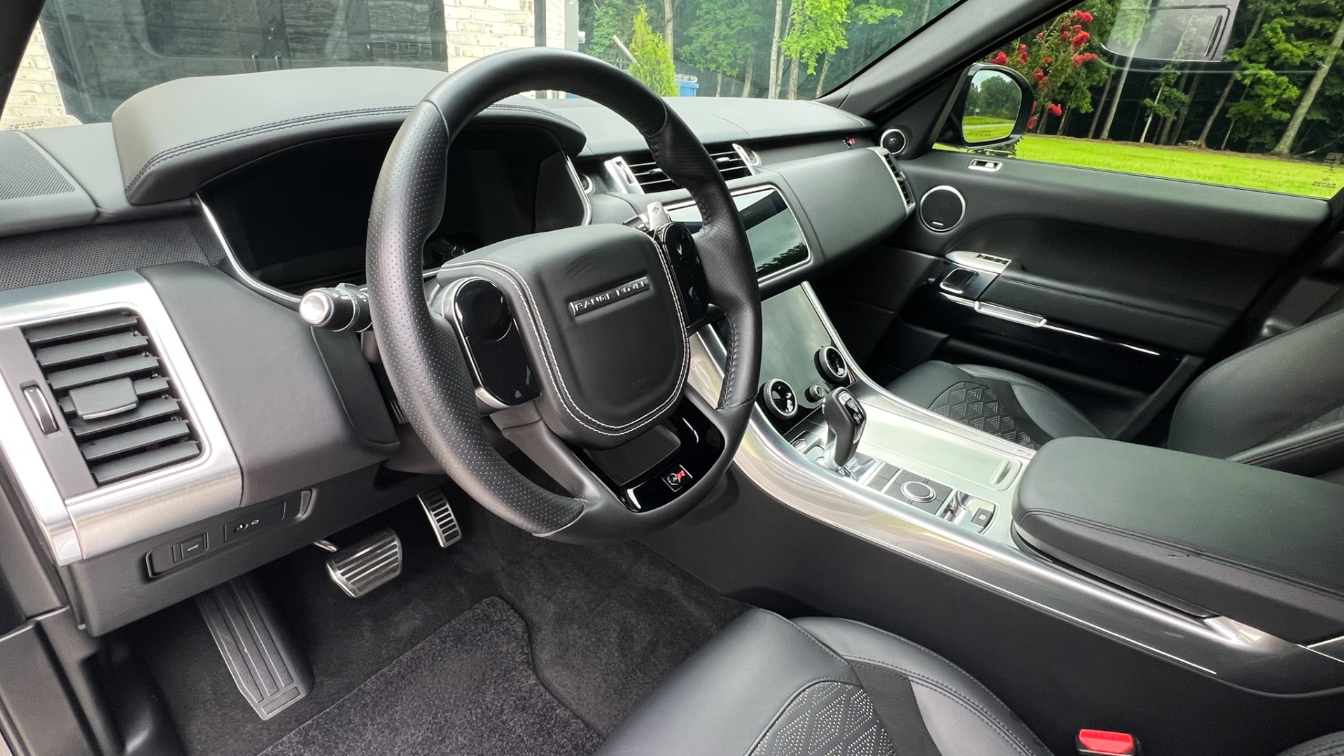 Used 2018 Land Rover Range Rover Sport SVR for sale Sold at Formula Imports in Charlotte NC 28227 27