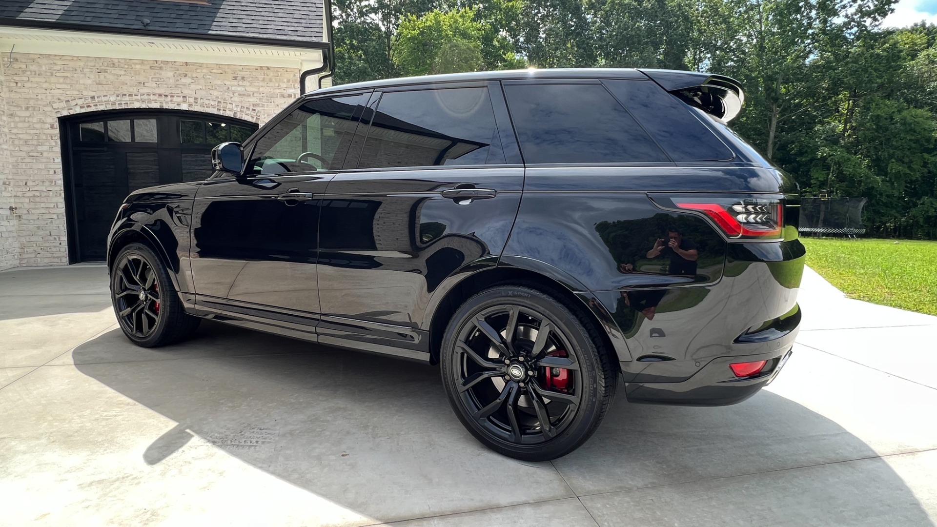 Used 2018 Land Rover Range Rover Sport SVR / 22IN WHEELS / DRIVE PRO / TOW PACK / MERIDIAN SOUN for sale $99,495 at Formula Imports in Charlotte NC 28227 5