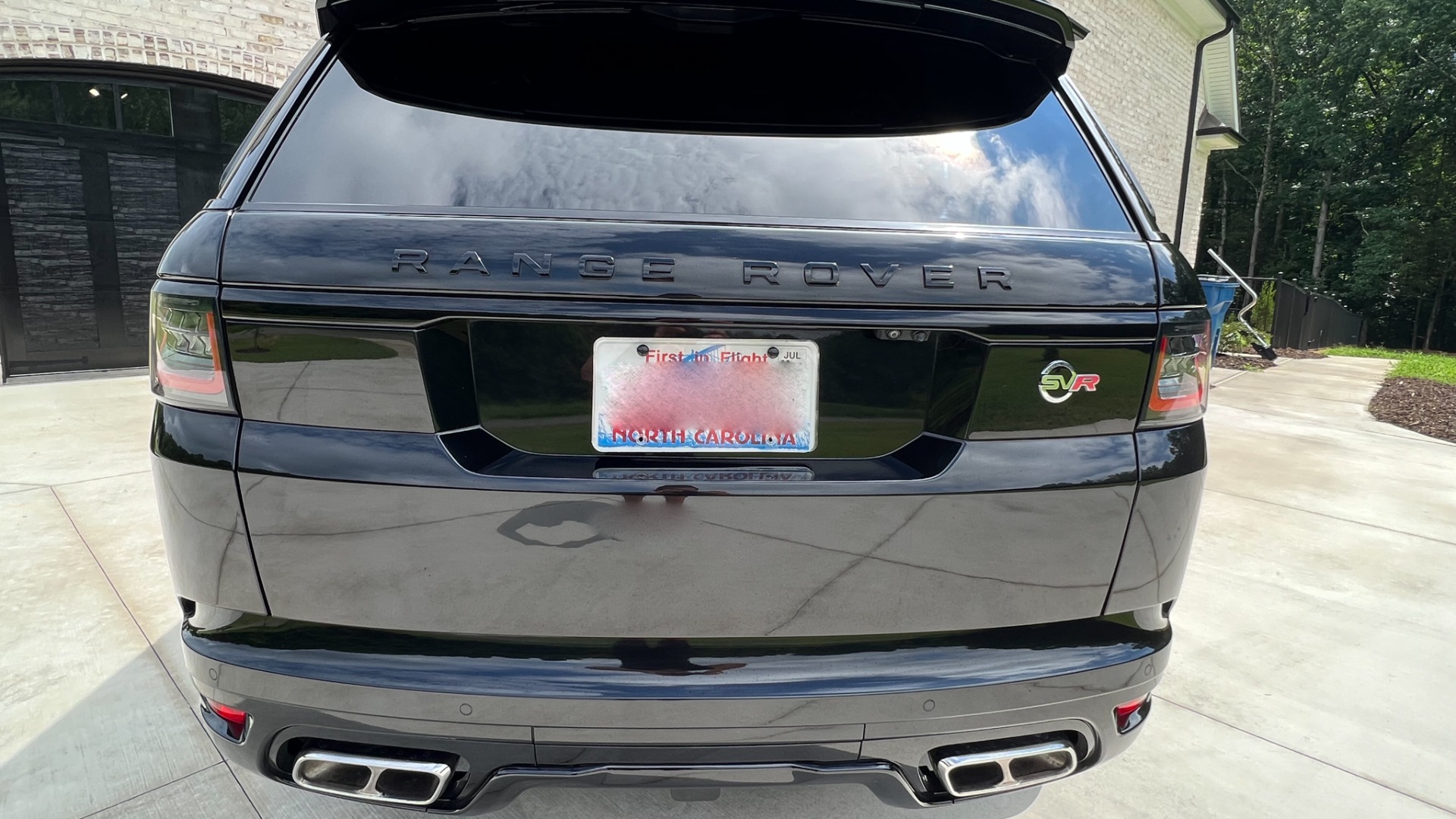 Used 2018 Land Rover Range Rover Sport SVR for sale Sold at Formula Imports in Charlotte NC 28227 8