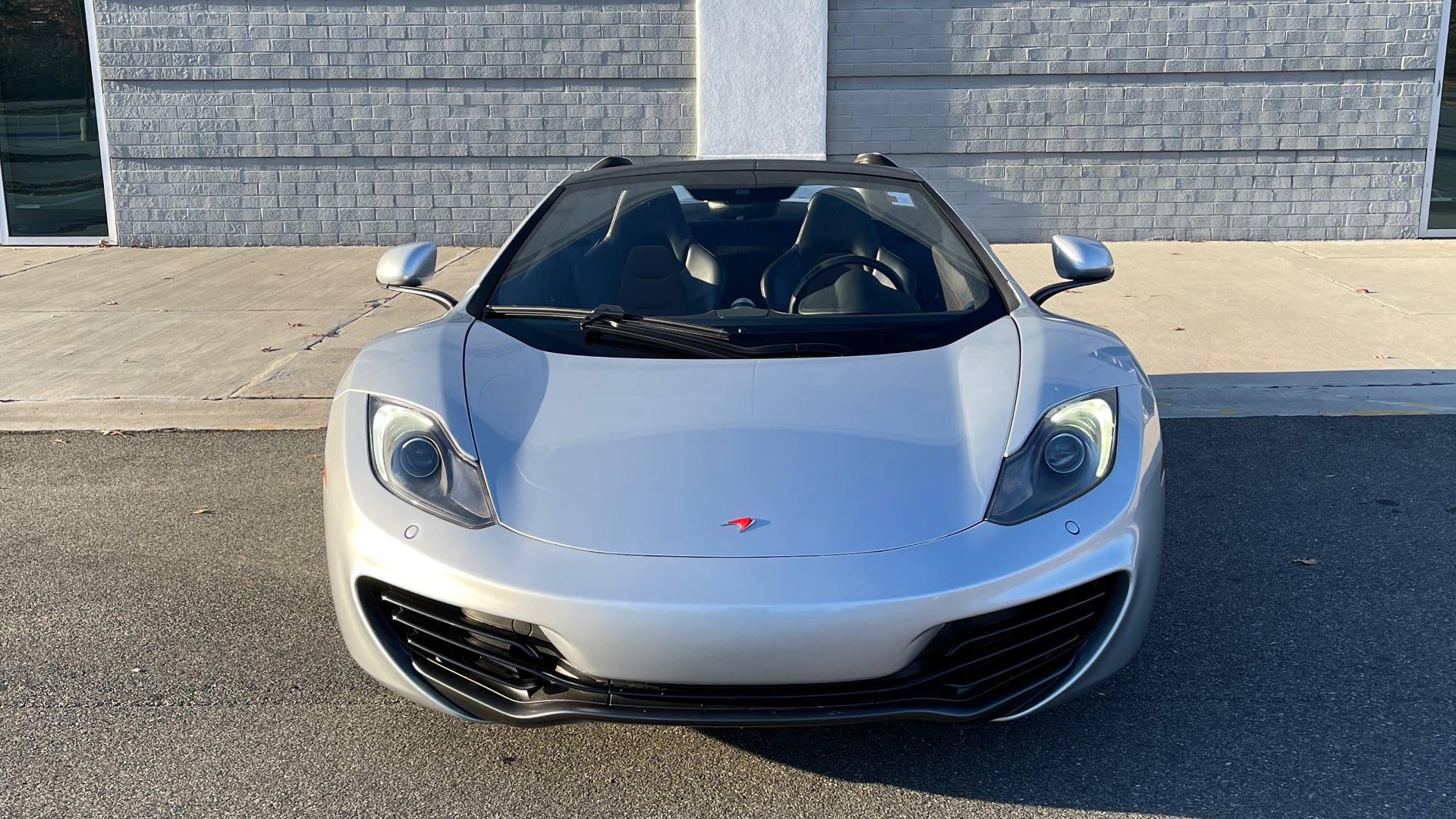 Used 2013 McLaren MP4 12C SPIDER 3.8L TURBO V8 616HP / 7AM TRANS / NAV / MERIDIAN SND for sale $145,000 at Formula Imports in Charlotte NC 28227 10