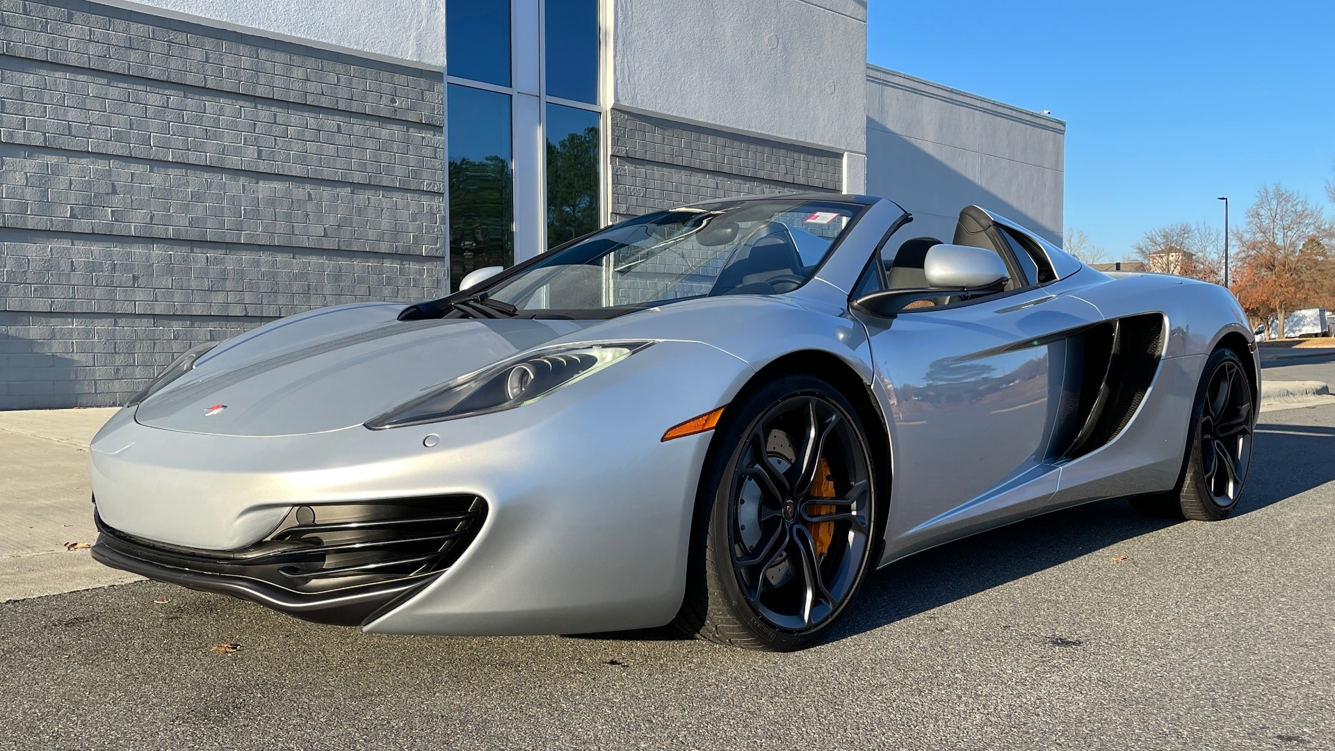 Used 2013 McLaren MP4 12C SPIDER 3.8L TURBO V8 616HP / 7AM TRANS / NAV / MERIDIAN SND for sale $145,000 at Formula Imports in Charlotte NC 28227 2