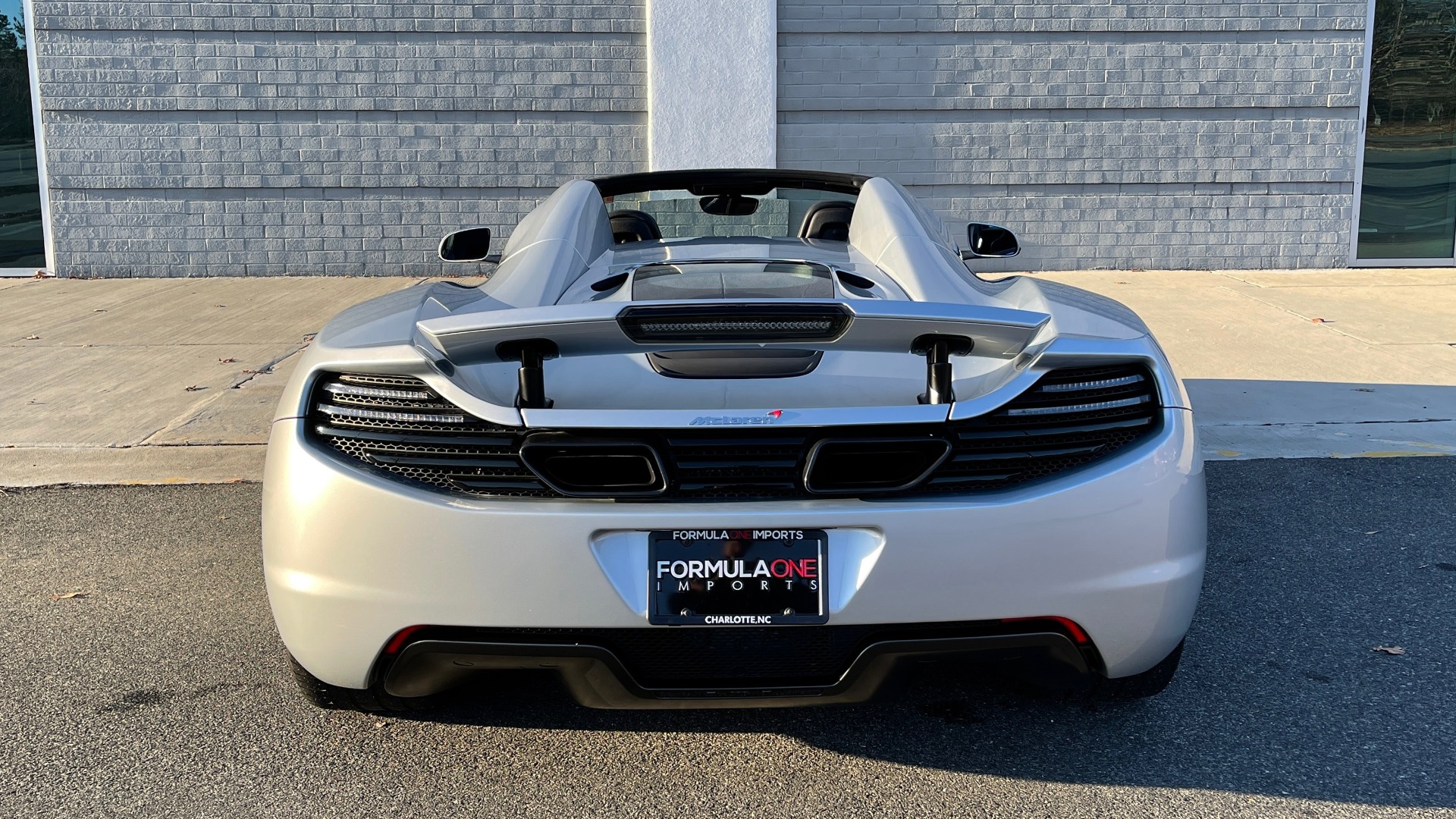 Used 2013 McLaren MP4 12C SPIDER 3.8L TURBO V8 616HP / 7AM TRANS / NAV / MERIDIAN SND for sale $145,000 at Formula Imports in Charlotte NC 28227 26