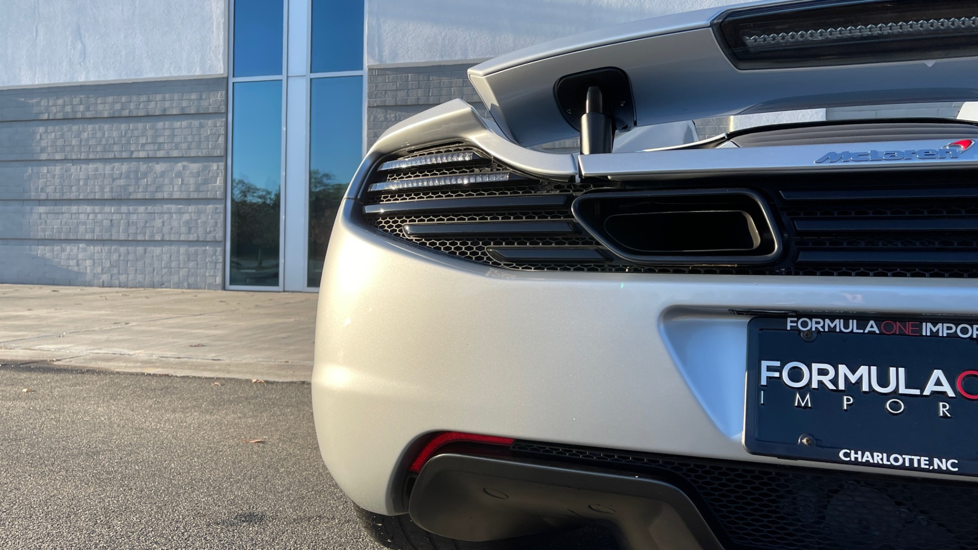 Used 2013 McLaren MP4 12C SPIDER 3.8L TURBO V8 616HP / 7AM TRANS / NAV / MERIDIAN SND for sale $145,000 at Formula Imports in Charlotte NC 28227 27