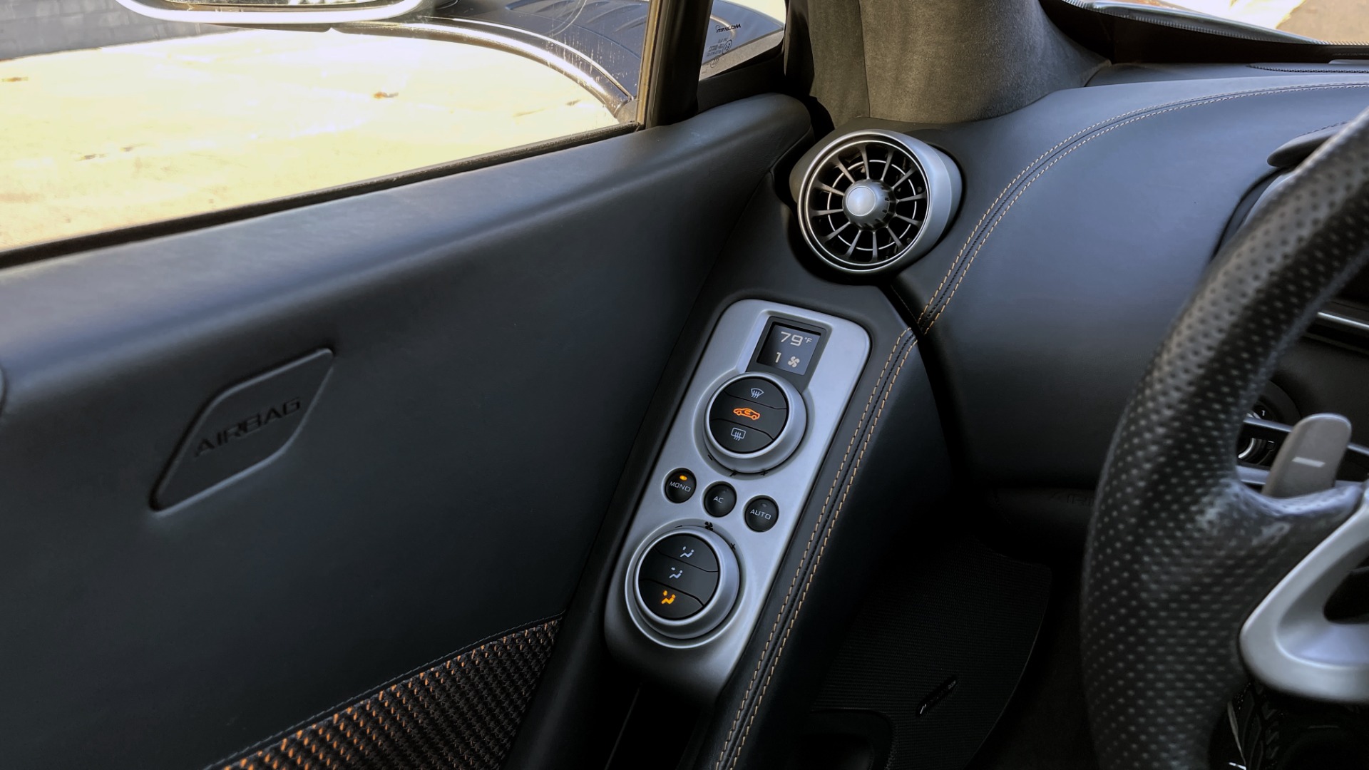 Used 2013 McLaren MP4 12C SPIDER 3.8L TURBO V8 616HP / 7AM TRANS / NAV / MERIDIAN SND for sale $145,000 at Formula Imports in Charlotte NC 28227 52