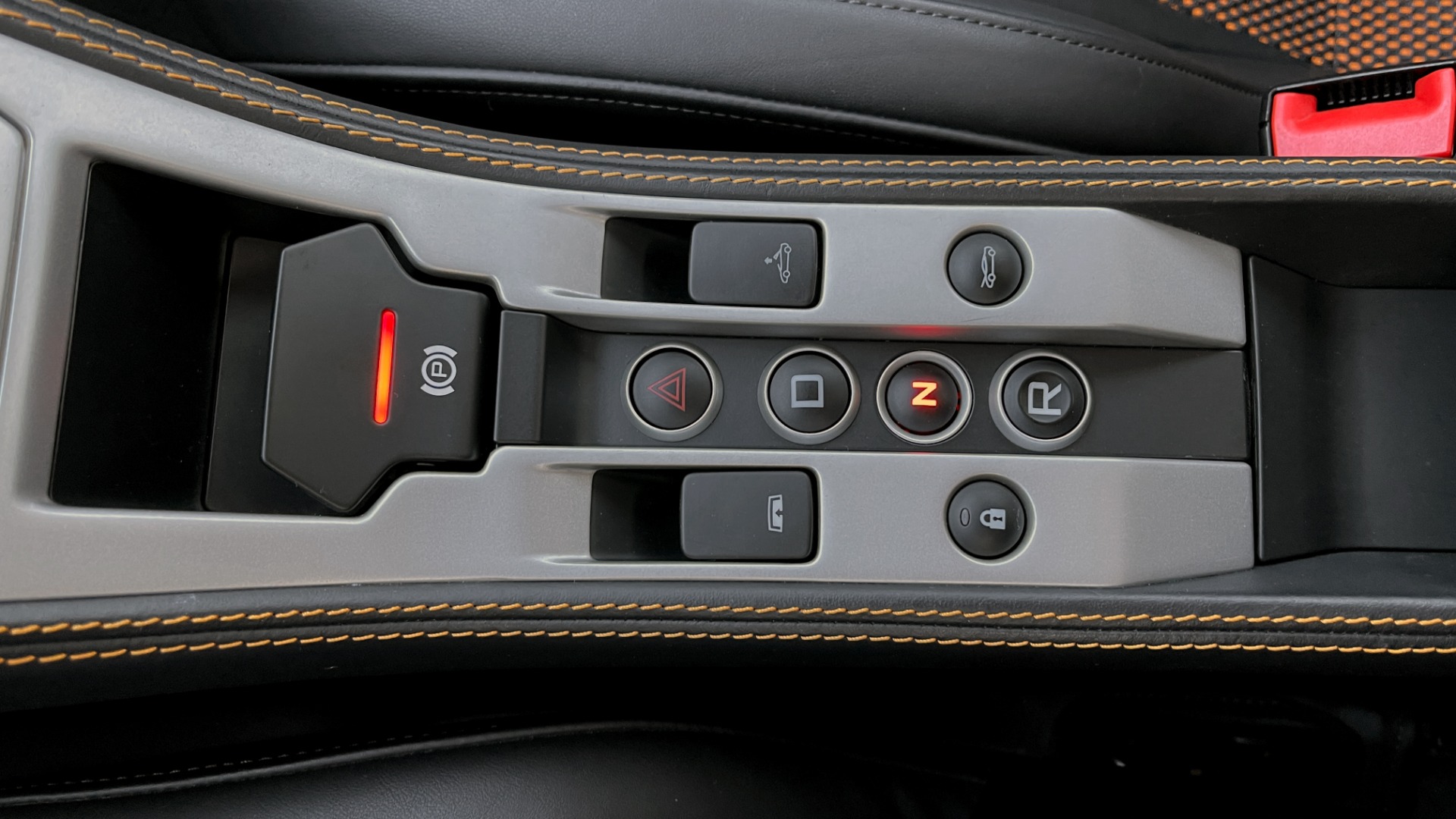 Used 2013 McLaren MP4 12C SPIDER 3.8L TURBO V8 616HP / 7AM TRANS / NAV / MERIDIAN SND for sale $145,000 at Formula Imports in Charlotte NC 28227 68