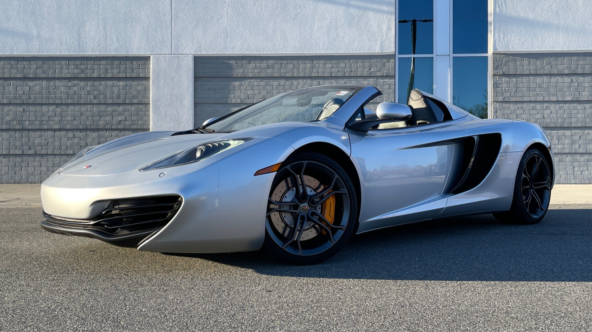 Used 2013 McLaren MP4 12C SPIDER 3.8L TURBO V8 616HP / 7AM TRANS / NAV / MERIDIAN SND for sale $145,000 at Formula Imports in Charlotte NC 28227 7