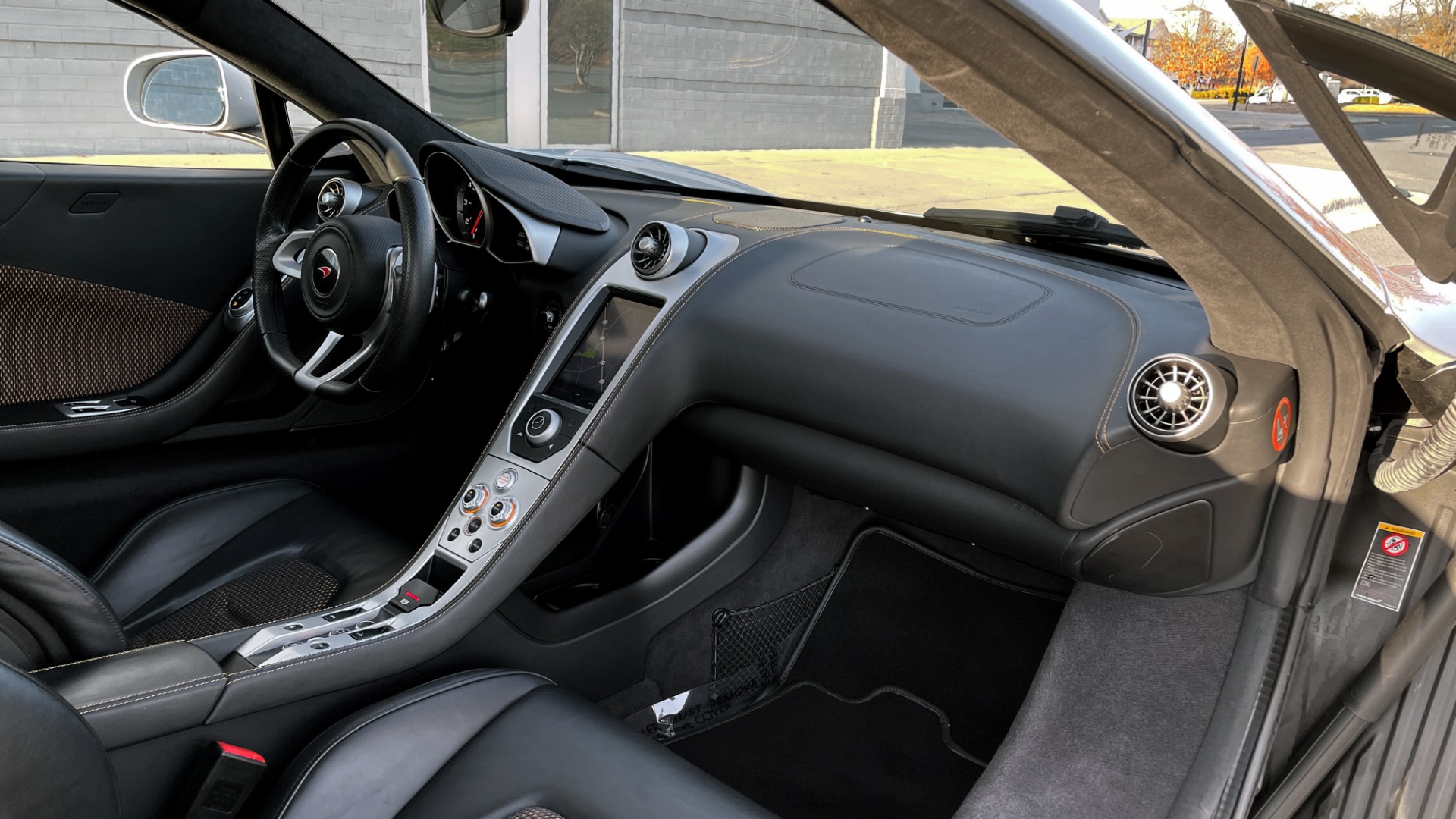 Used 2013 McLaren MP4 12C SPIDER 3.8L TURBO V8 616HP / 7AM TRANS / NAV / MERIDIAN SND for sale $145,000 at Formula Imports in Charlotte NC 28227 78