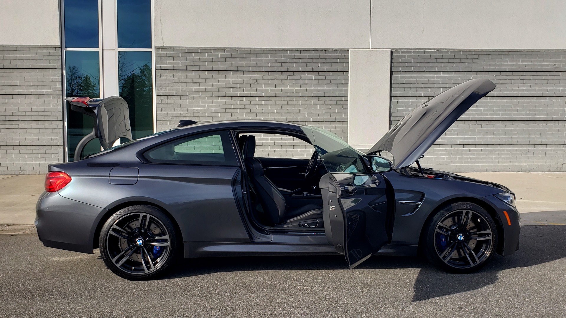 Used 2019 BMW M4 COUPE 3.0L 425HP / 7-SPD AUTO / NAV / 19-IN WHEELS / REARVIEW for sale Sold at Formula Imports in Charlotte NC 28227 14