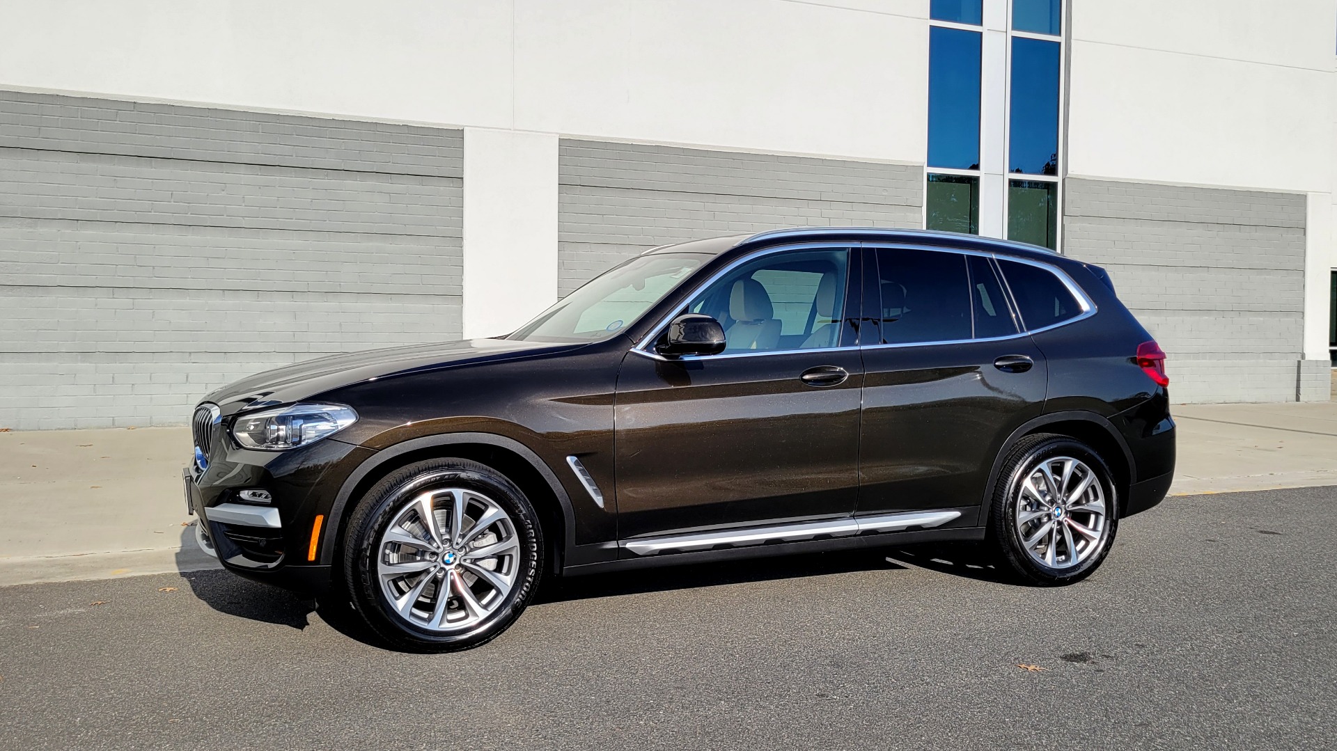Used 2019 BMW X3 XDRIVE30I 2.0L SUV / NAV / PANO-ROOF / DRVR ASST / HTD STS / REARVIEW for sale $40,595 at Formula Imports in Charlotte NC 28227 3