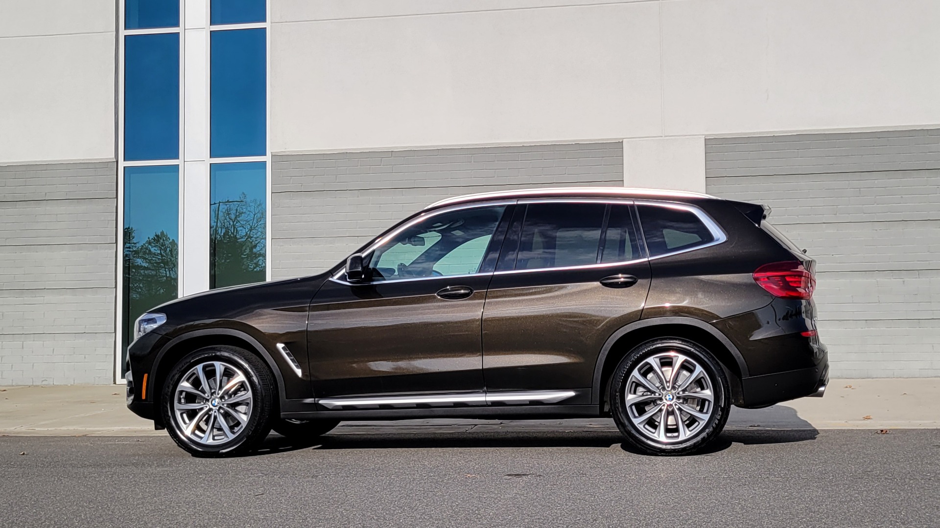 Used 2019 BMW X3 XDRIVE30I 2.0L SUV / NAV / PANO-ROOF / DRVR ASST / HTD STS / REARVIEW for sale Sold at Formula Imports in Charlotte NC 28227 4