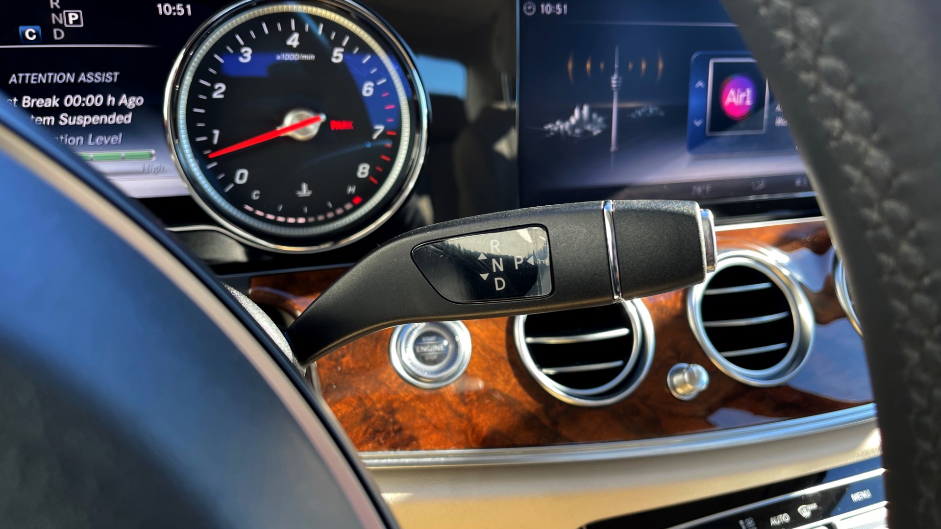 Used 2018 Mercedes-Benz E-CLASS E 300 2.0L SEDAN / RWD / 9-SPD AUTO / BLIND SPOT ASSIST / REARVIEW for sale $41,999 at Formula Imports in Charlotte NC 28227 31