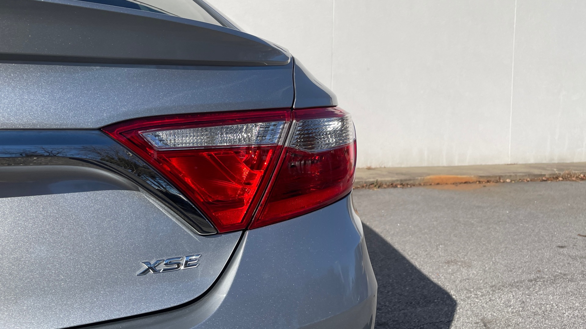 Used 2017 Toyota Camry XSE for sale Sold at Formula Imports in Charlotte NC 28227 19
