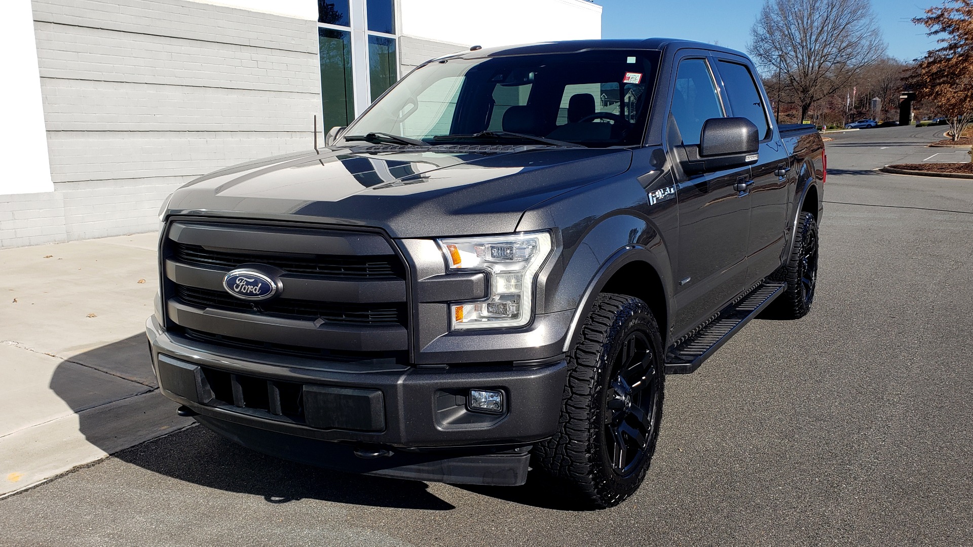Used 2017 Ford F-150 LARIAT 4X4 SUPERCREW / 3.5L ECOBOOST / 10-SPD AUTO / NAV / SONY / REARVIEW for sale Sold at Formula Imports in Charlotte NC 28227 2