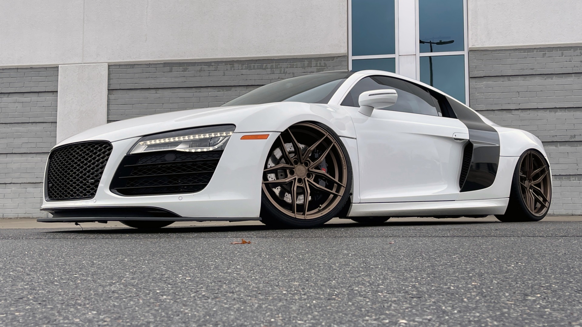 Used 2014 Audi R8 V10 for sale Sold at Formula Imports in Charlotte NC 28227 10