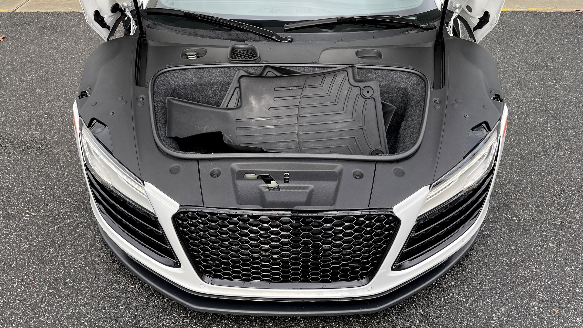 Used 2014 Audi R8 V10 for sale Sold at Formula Imports in Charlotte NC 28227 11