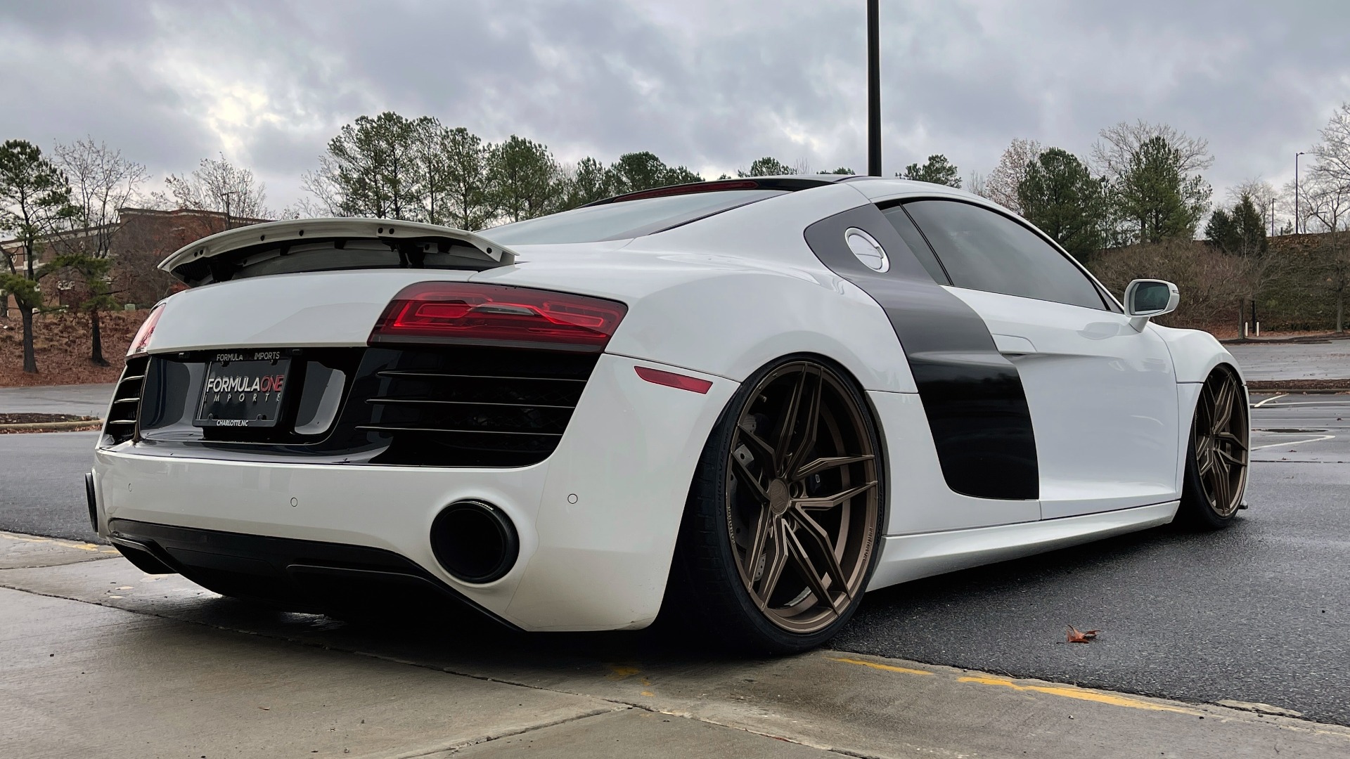 Used 2014 Audi R8 V10 for sale Sold at Formula Imports in Charlotte NC 28227 25