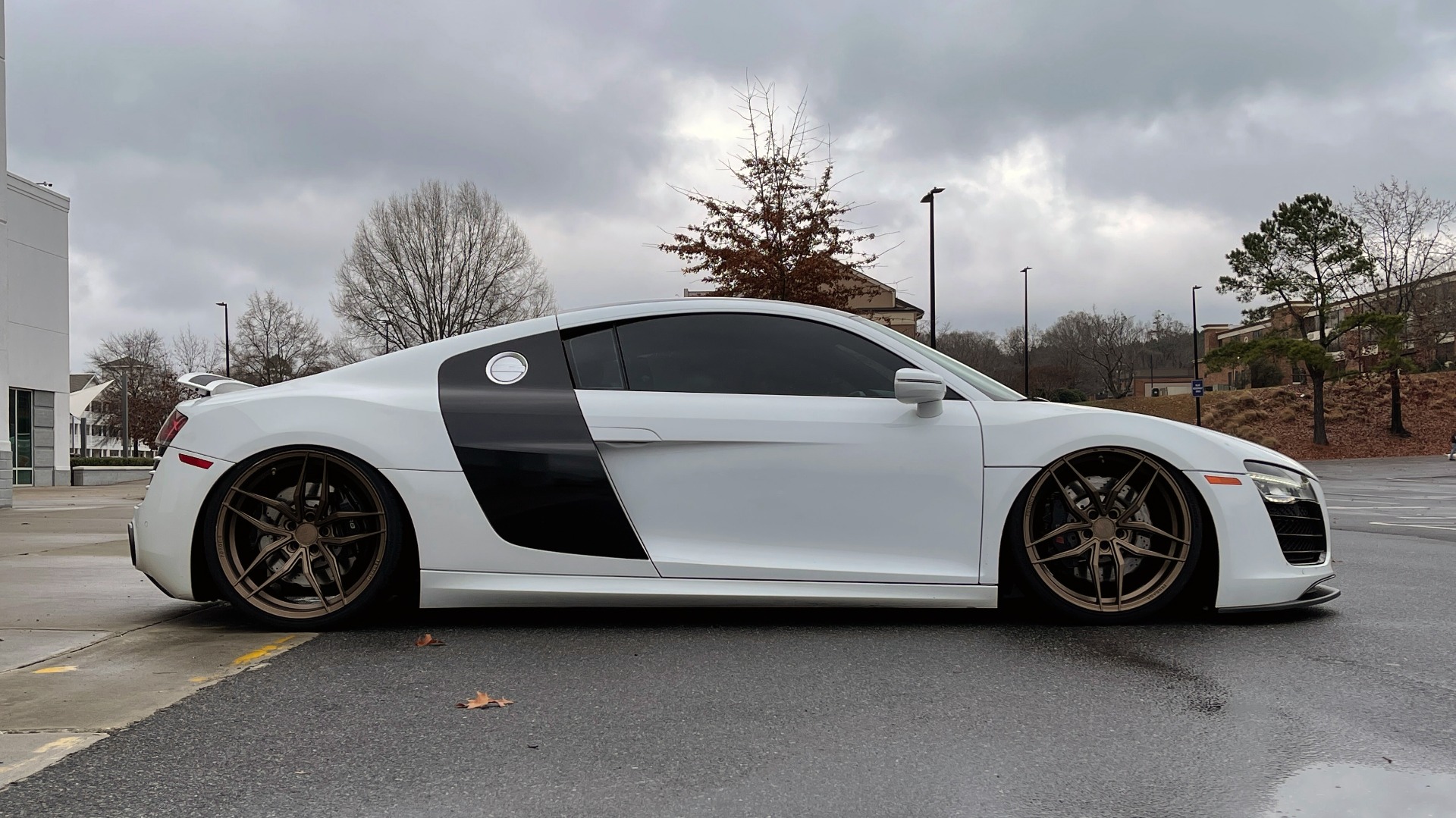 Used 2014 Audi R8 V10 for sale Sold at Formula Imports in Charlotte NC 28227 26