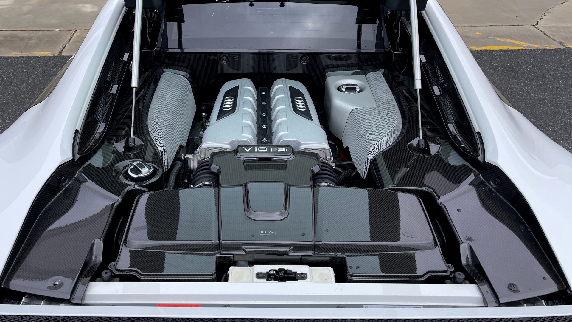 Used 2014 Audi R8 V10 for sale Sold at Formula Imports in Charlotte NC 28227 30