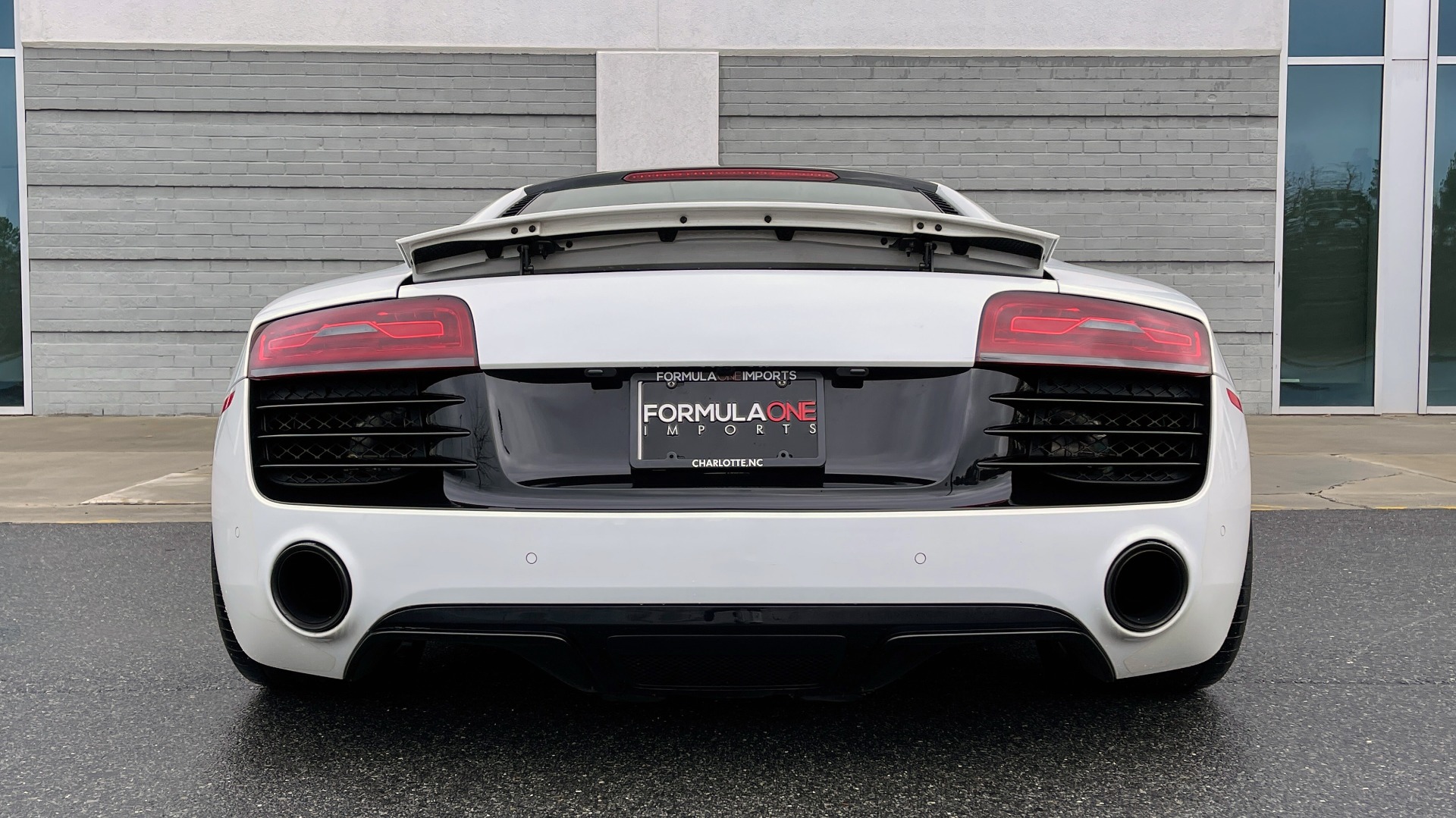Used 2014 Audi R8 V10 for sale Sold at Formula Imports in Charlotte NC 28227 33