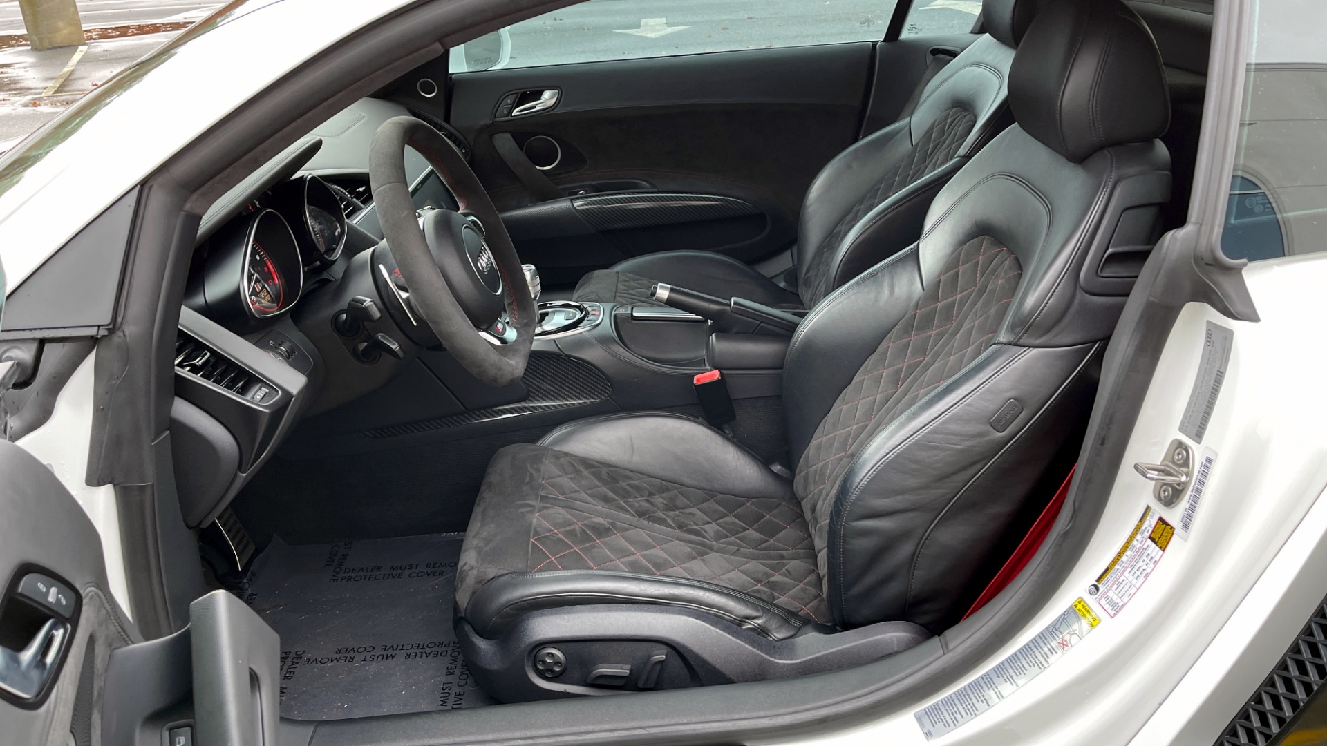 Used 2014 Audi R8 V10 for sale Sold at Formula Imports in Charlotte NC 28227 45