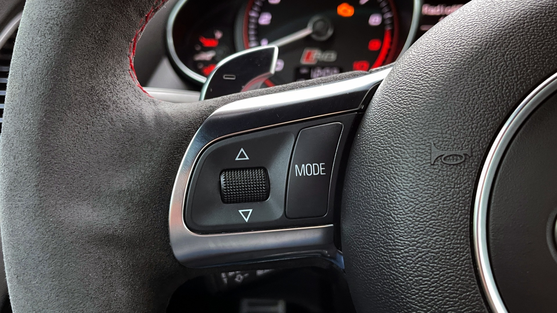 Used 2014 Audi R8 V10 for sale Sold at Formula Imports in Charlotte NC 28227 50