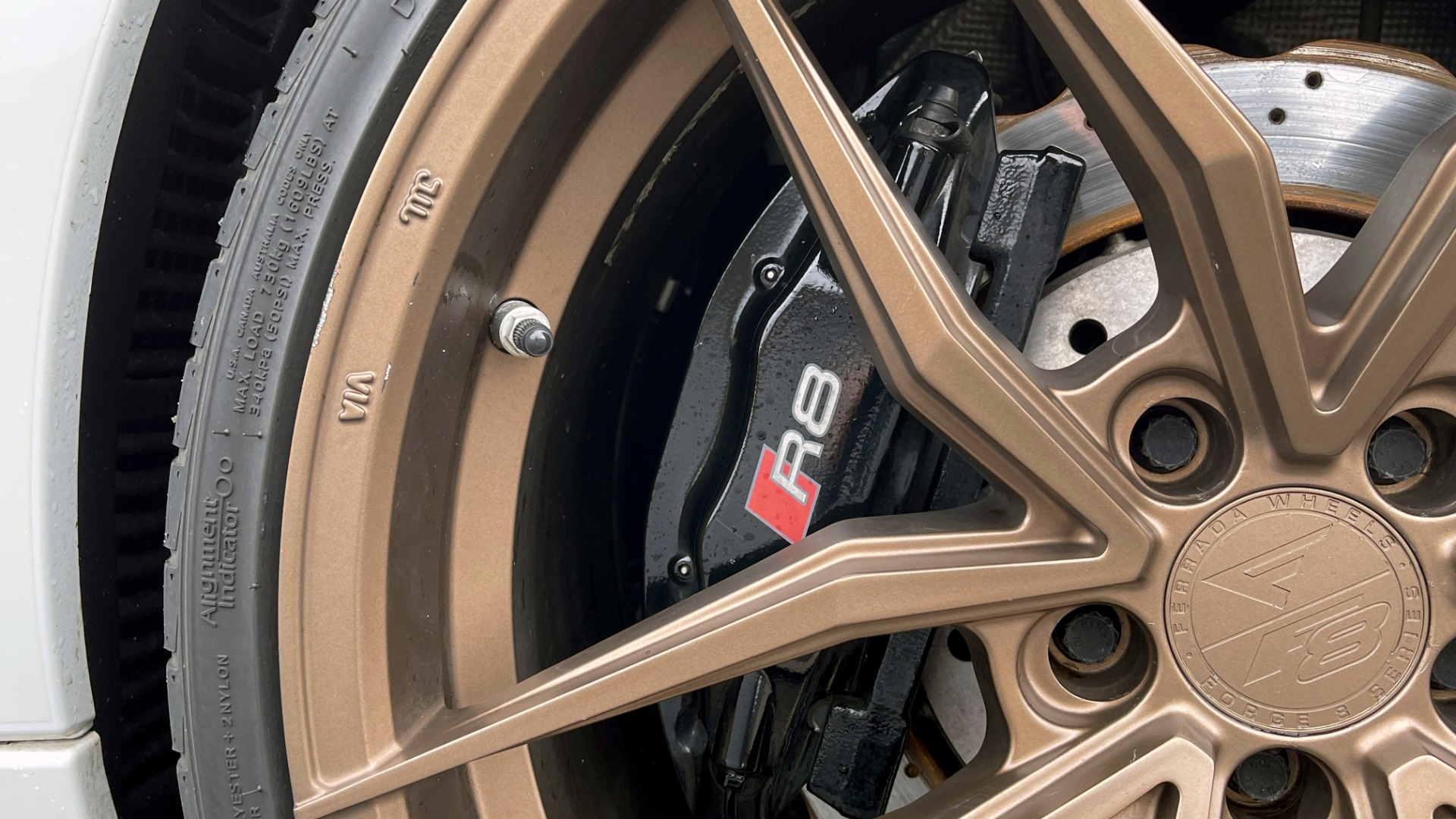 Used 2014 Audi R8 V10 for sale Sold at Formula Imports in Charlotte NC 28227 77