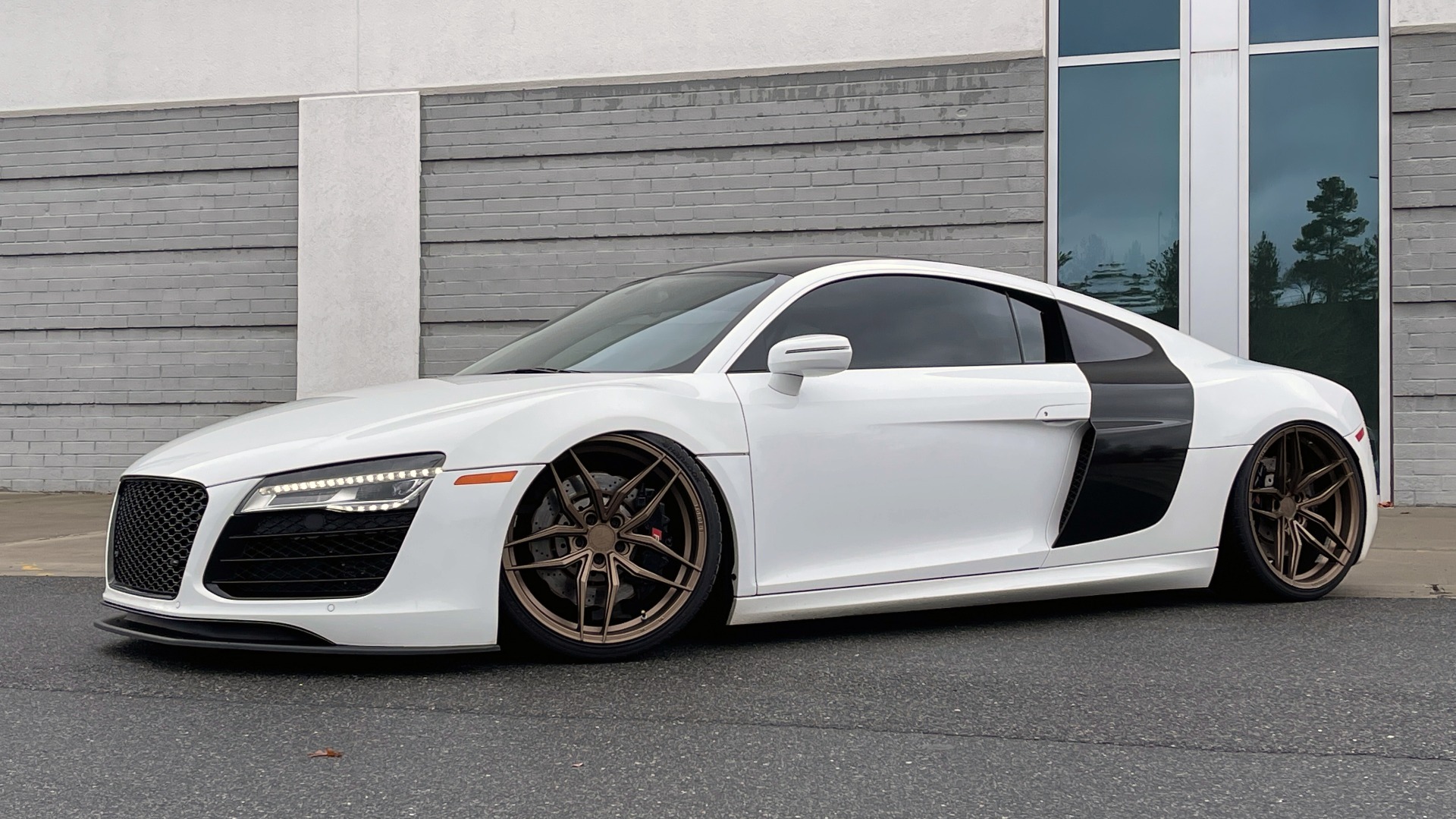 Used 2014 Audi R8 V10 for sale Sold at Formula Imports in Charlotte NC 28227 8