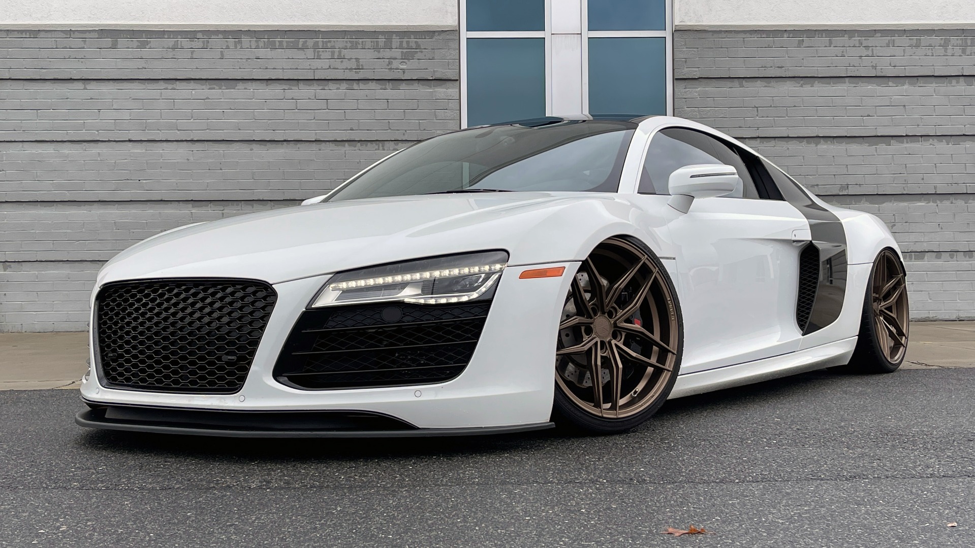 Used 2014 Audi R8 V10 for sale Sold at Formula Imports in Charlotte NC 28227 1