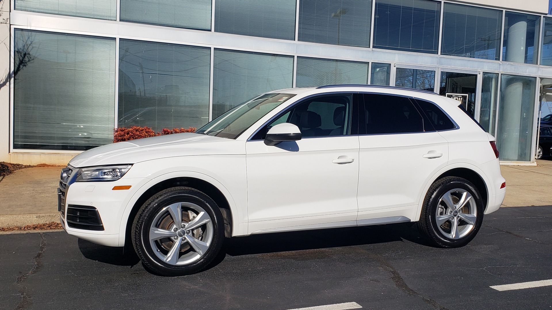 Used 2019 Audi Q5 PREMIUM PLUS 2.0L / AWD / NAV / PANO-ROOF / DRVR ASST / REARVIEW for sale Sold at Formula Imports in Charlotte NC 28227 2