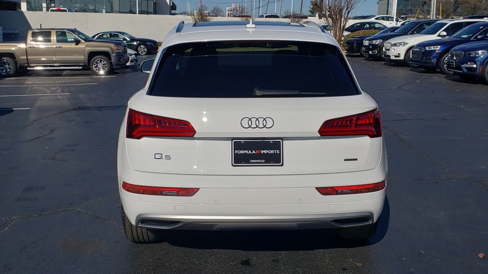 Used 2019 Audi Q5 PREMIUM PLUS 2.0L / AWD / NAV / PANO-ROOF / DRVR ASST / REARVIEW for sale $38,795 at Formula Imports in Charlotte NC 28227 27